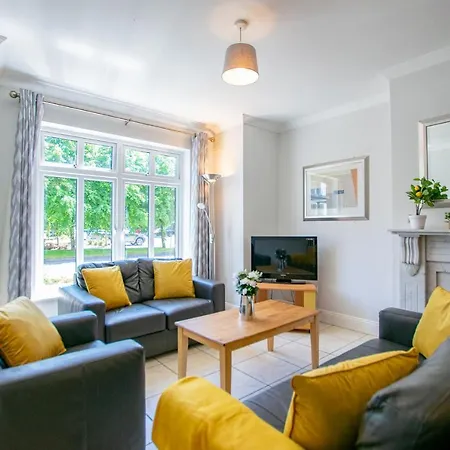 137 - The Townhouse At Gort Na Coiribe By Shortstays 골웨이