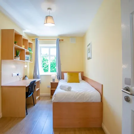 Holiday home 137 - The Townhouse At Gort Na Coiribe By Shortstays