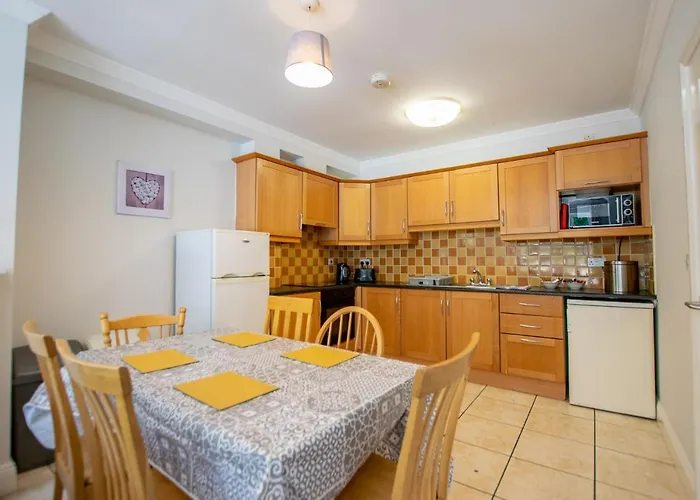 137 - The Townhouse At Gort Na Coiribe By Shortstays Galway