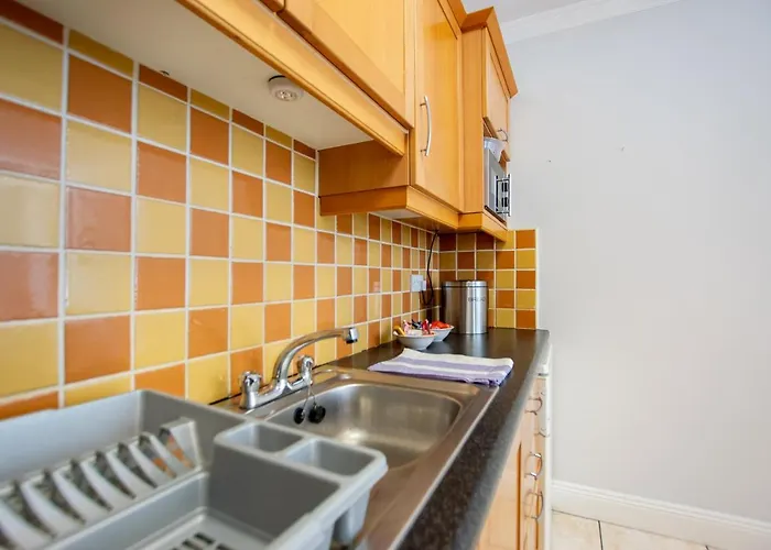 137 - The Townhouse At Gort Na Coiribe By Shortstays Ferienhaus Galway