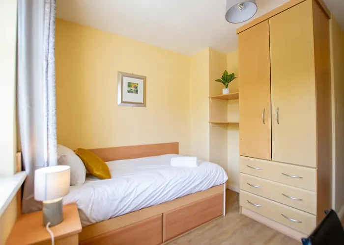 137 - The Townhouse At Gort Na Coiribe By Shortstays Ferienhaus *