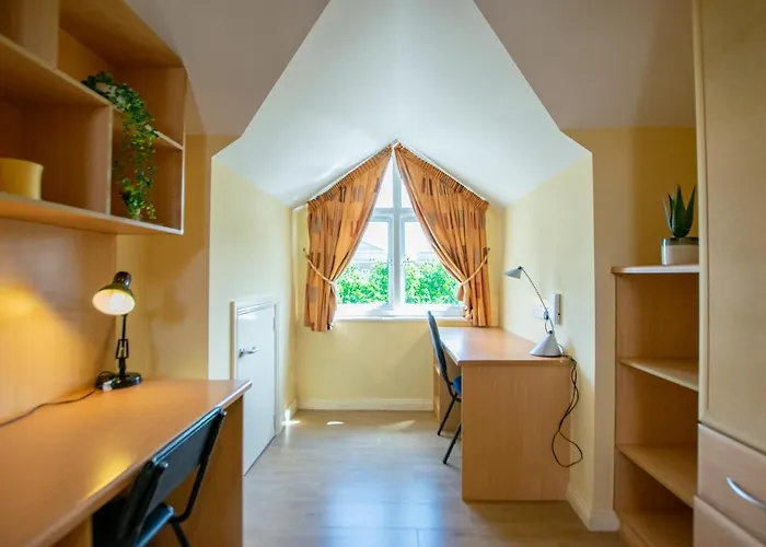 Ferienhaus 137 - The Townhouse At Gort Na Coiribe By Shortstays