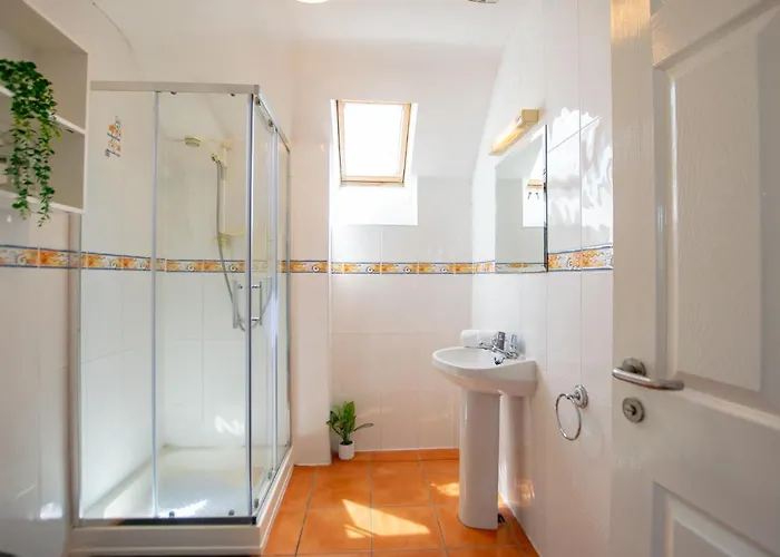 137 - The Townhouse At Gort Na Coiribe By Shortstays Ferienhaus Galway